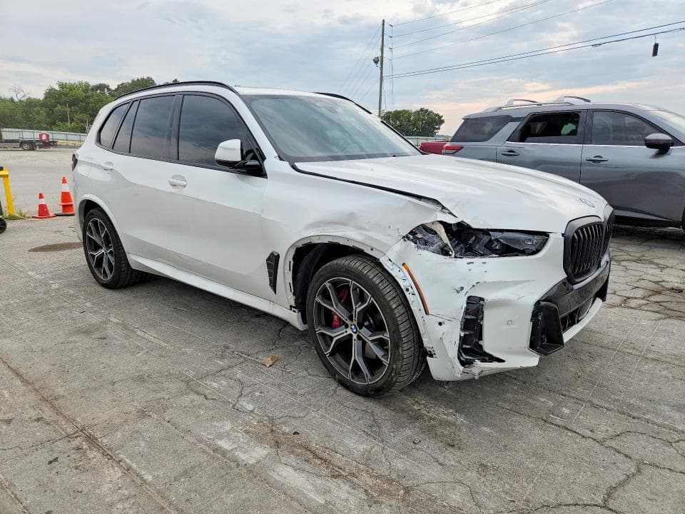 2026 BMW X5 XDRIVE50E 4