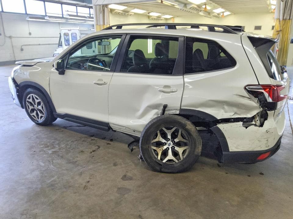 2024 SUBARU FORESTER PREMIUM 2