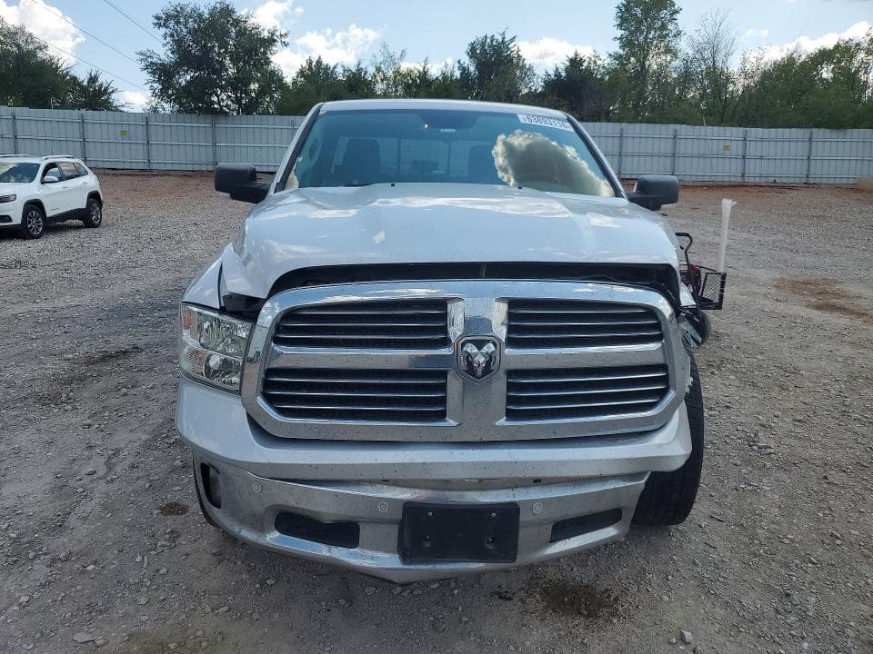2019 RAM 1500 CLASSIC SLT 5