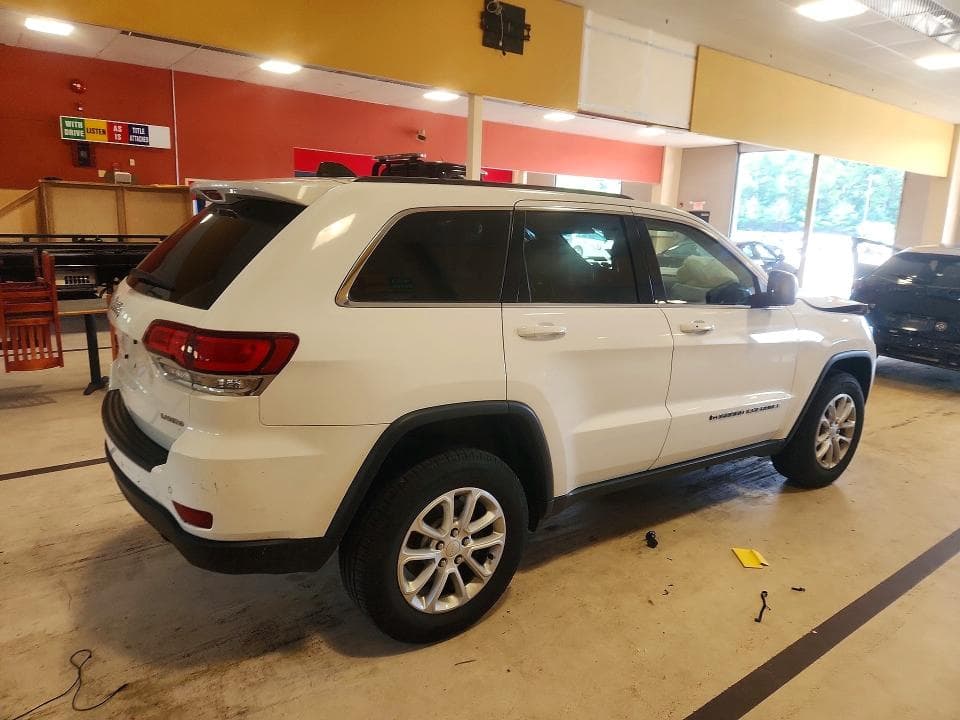 2022 JEEP GRAND CHEROKEE LAREDO E 3