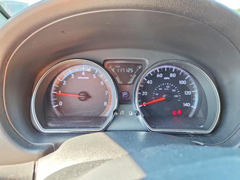 2018 NISSAN VERSA SV 9