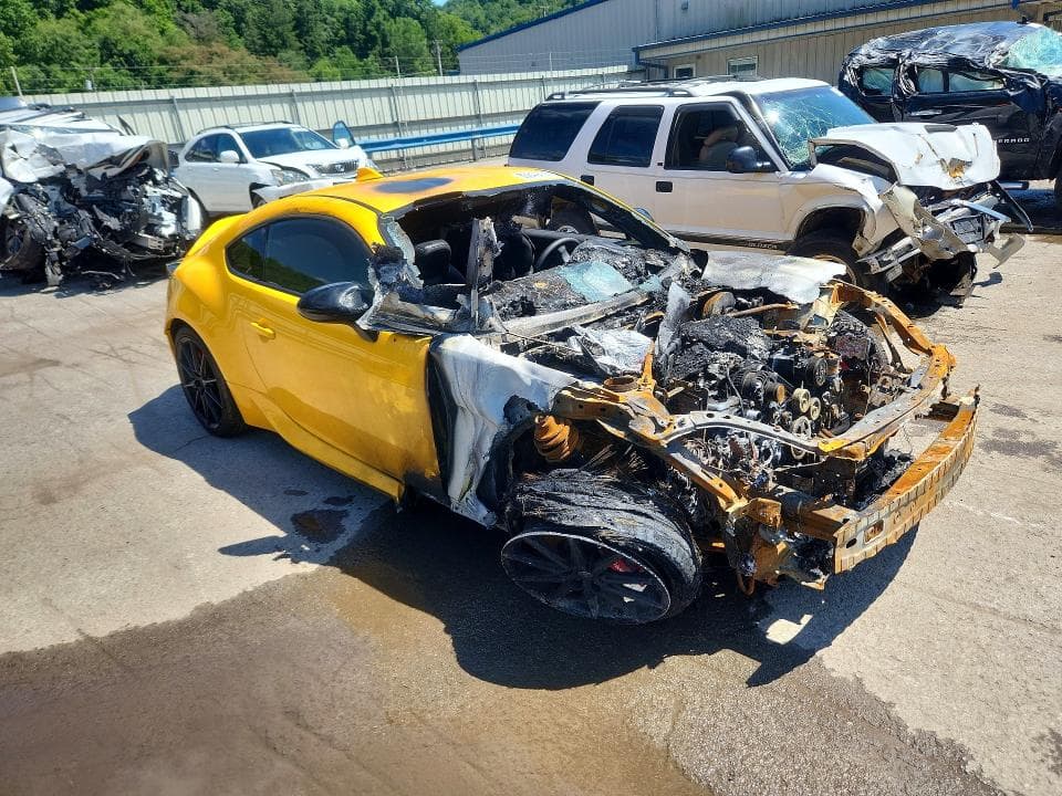 2026 TOYOTA GR86 YUZU EDITION 4