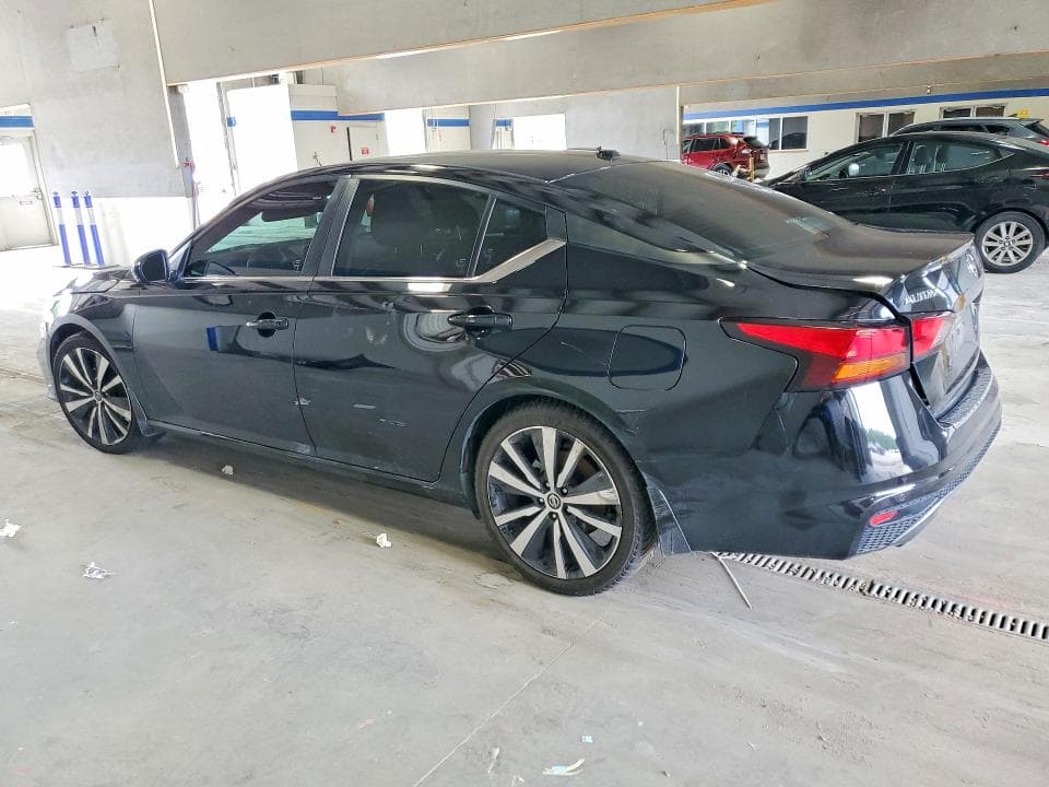2021 NISSAN ALTIMA SR 2
