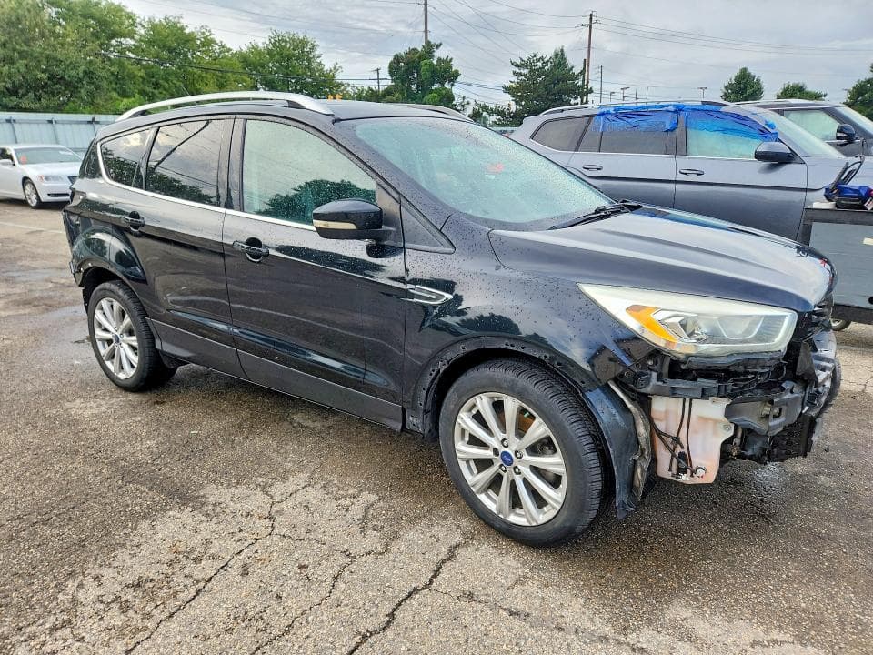 2017 FORD ESCAPE TITANIUM 4