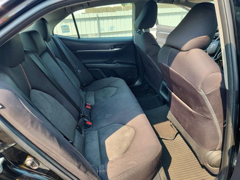 2019 TOYOTA CAMRY LE 10