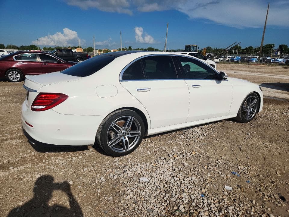 2018 MERCEDES-BENZ E 300 3
