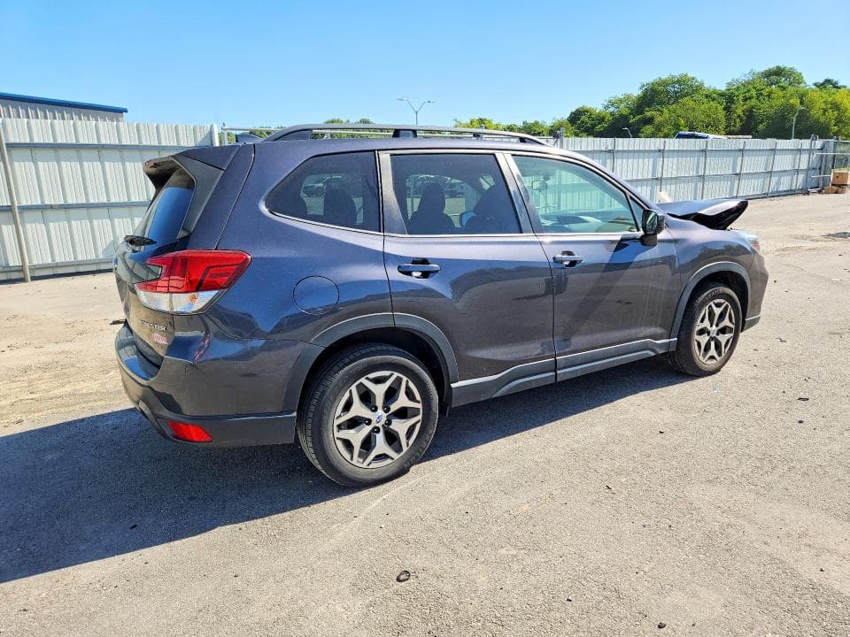 2019 SUBARU FORESTER PREMIUM 3