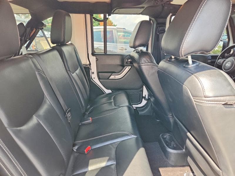 2017 JEEP WRANGLER UNLIMITED SAHARA 11
