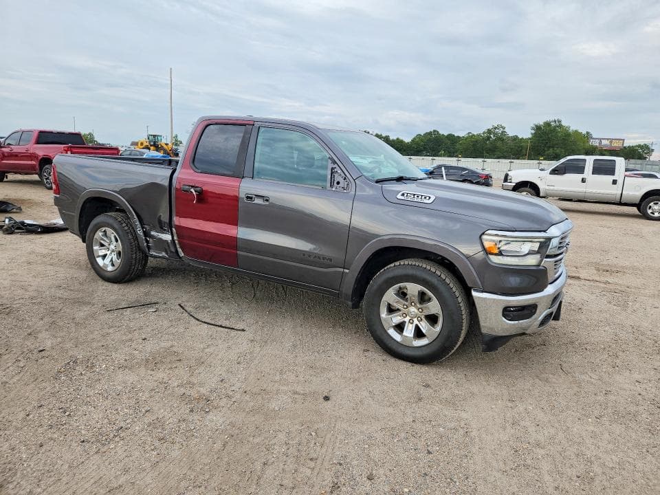 2019 RAM 1500 LARAMIE 4