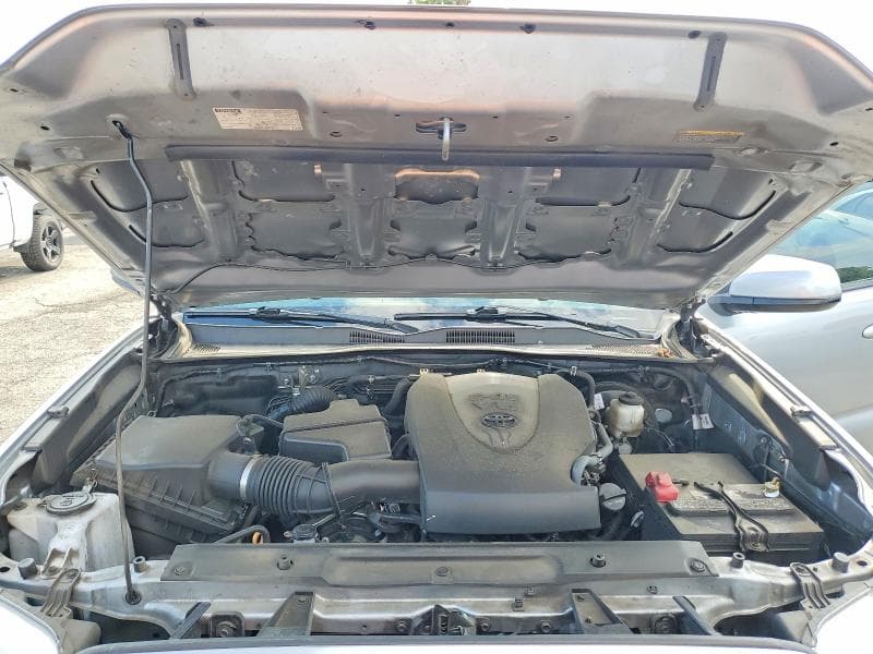 2021 TOYOTA TACOMA SR5 V6 11
