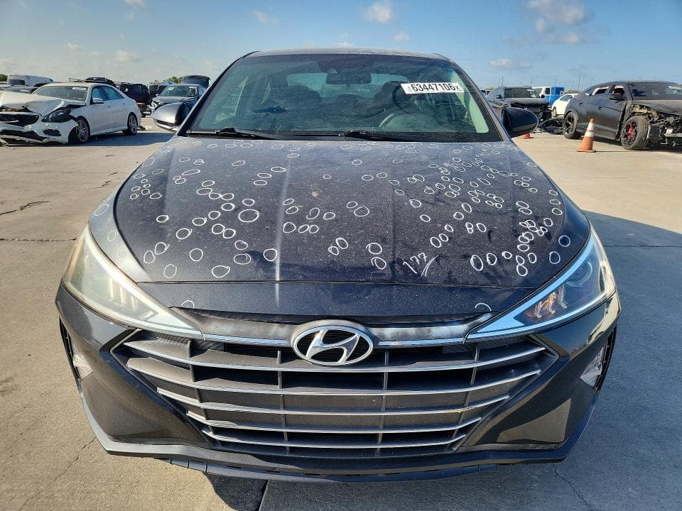 2020 HYUNDAI ELANTRA SE 5