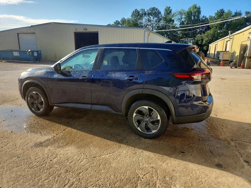 2025 NISSAN ROGUE SV 2