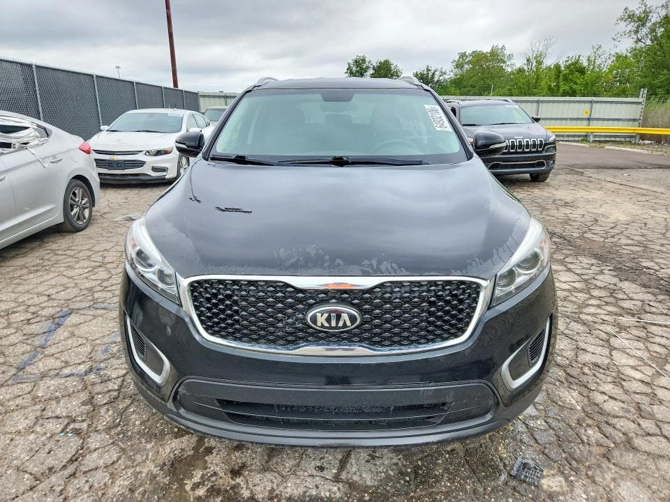 2017 KIA SORENTO LX 5