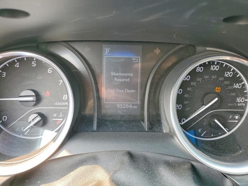 2018 TOYOTA CAMRY LE 9