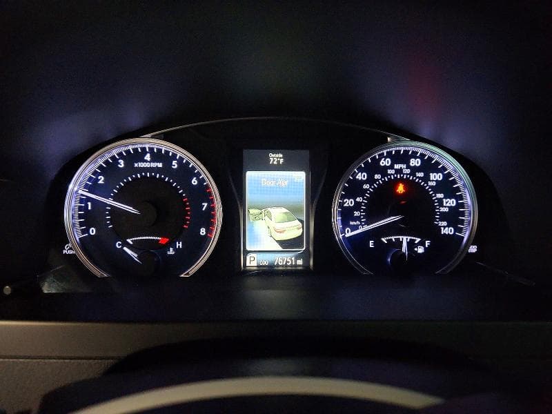 2017 TOYOTA CAMRY LE 9