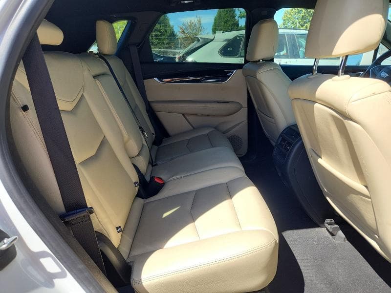 2018 CADILLAC XT5 11