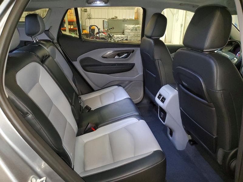 2023 GMC TERRAIN SLT 11