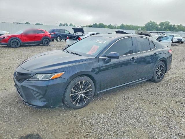 2018 TOYOTA CAMRY SE - 1