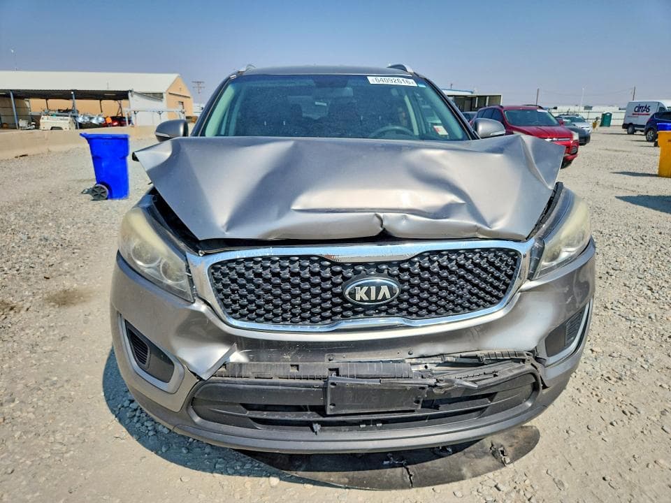 2017 KIA SORENTO LX V6 5