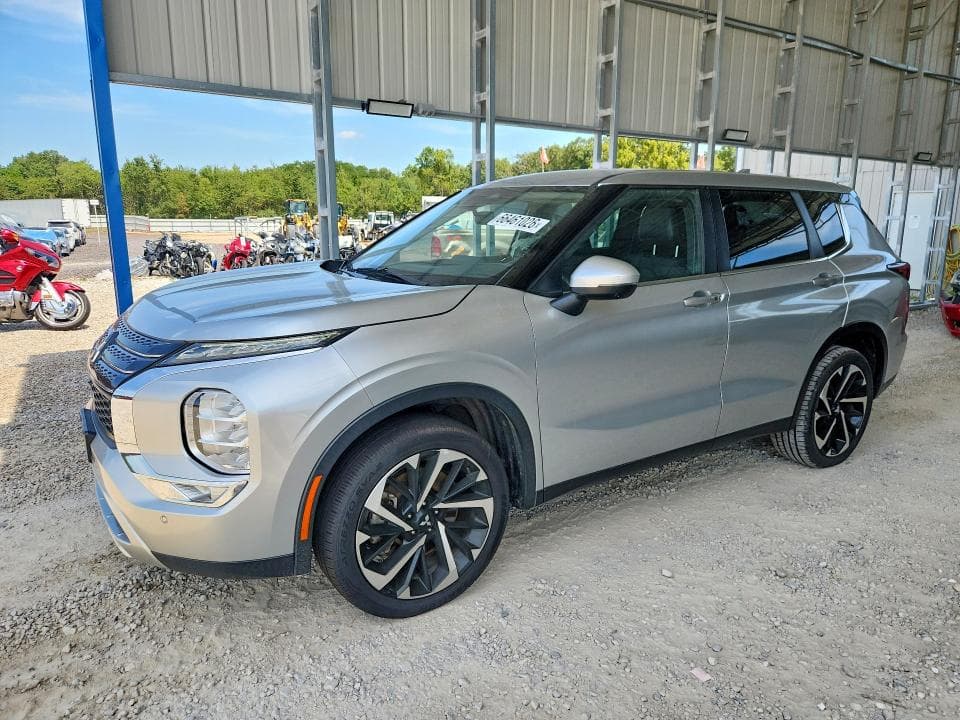 2022 MITSUBISHI OUTLANDER SE - 1