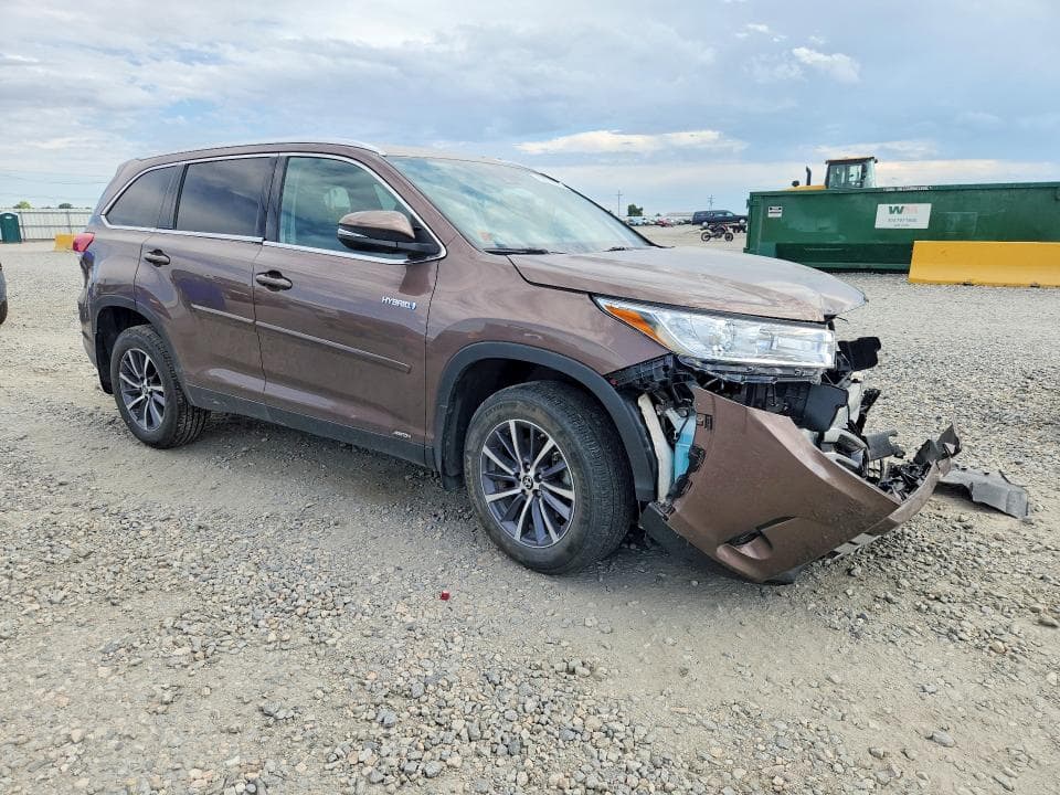 2019 TOYOTA HIGHLANDER HYBRID XLE 4