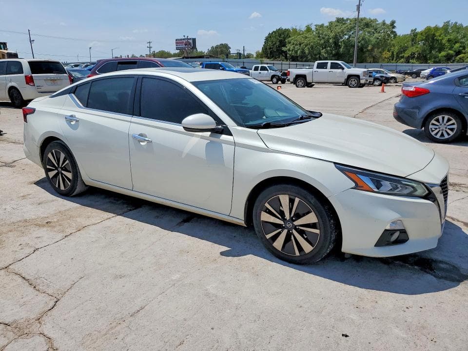2019 NISSAN ALTIMA SL 4