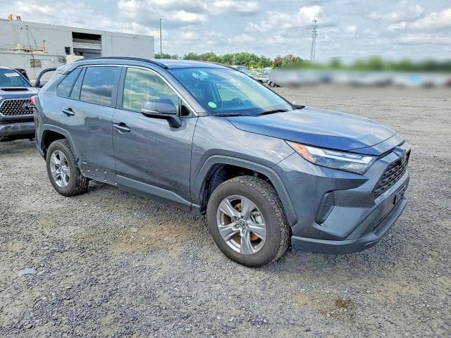 2025 TOYOTA RAV4 LE 4