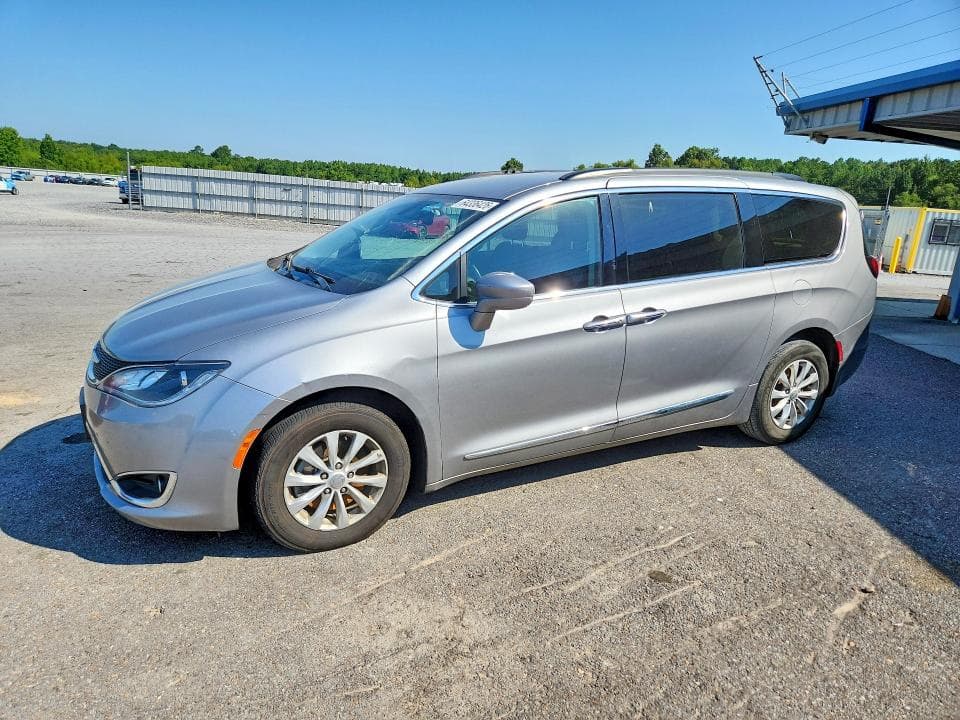 2017 CHRYSLER PACIFICA TOURING L - 1