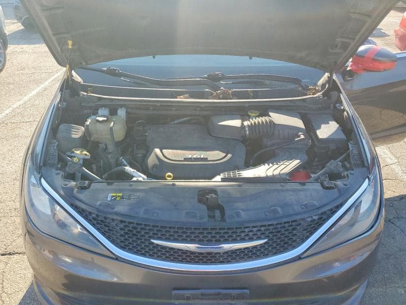2017 CHRYSLER PACIFICA TOURING 12
