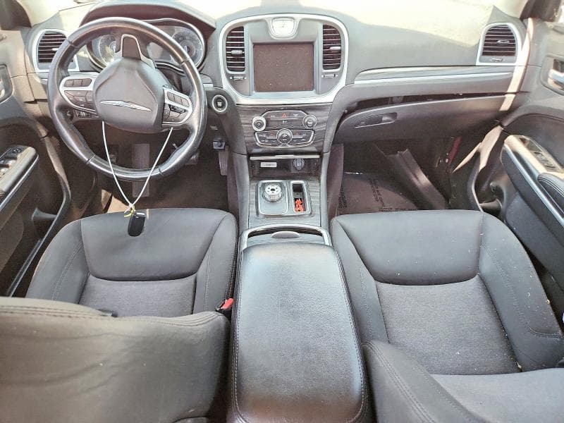 2018 CHRYSLER 300 TOURING 8