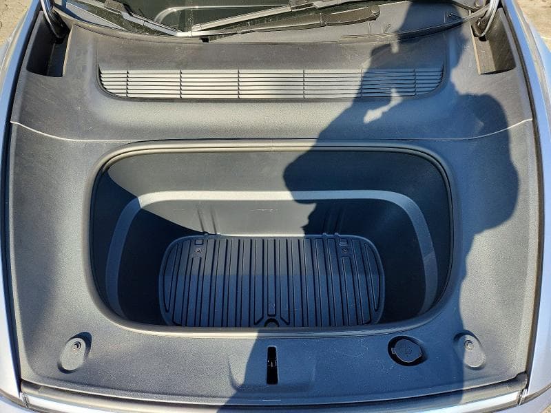 2026 TESLA MODEL Y 12