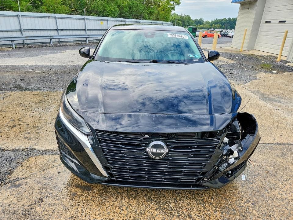2023 NISSAN ALTIMA SV 5