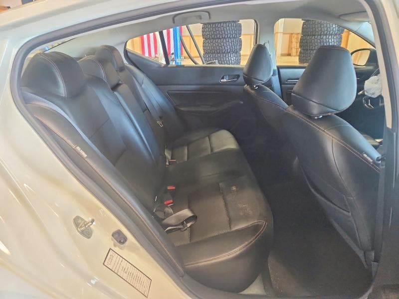 2022 NISSAN ALTIMA SR 10