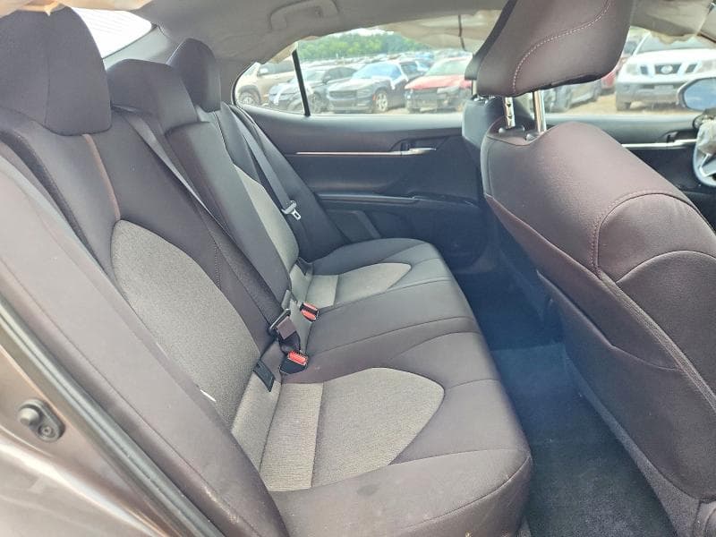 2020 TOYOTA CAMRY LE 10