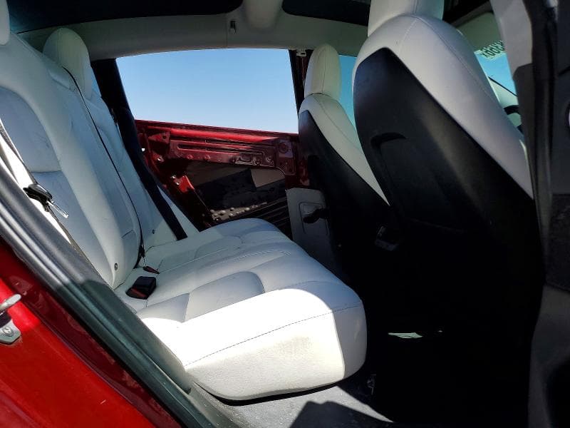 2018 TESLA MODEL 3 10