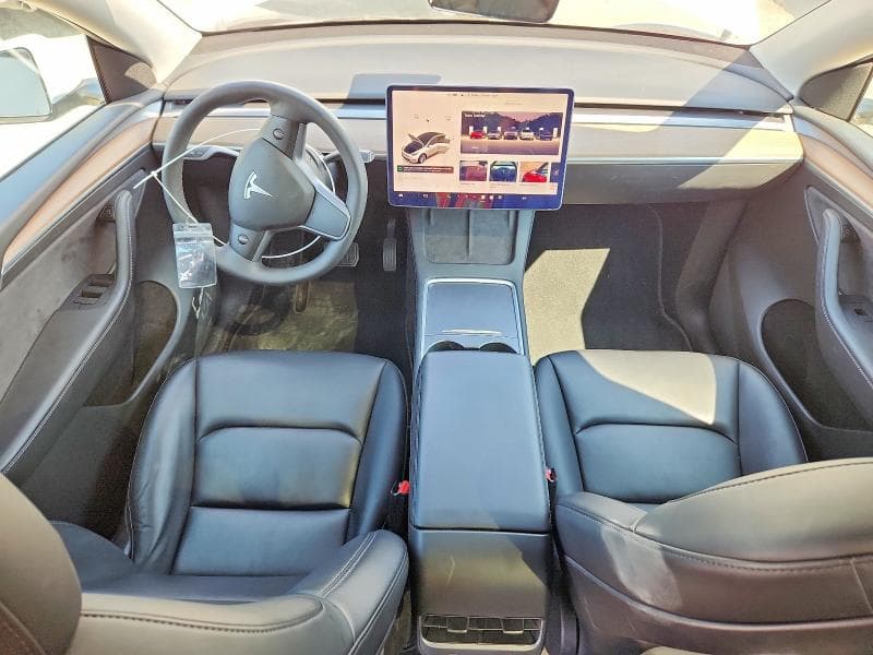 2023 TESLA MODEL Y 8