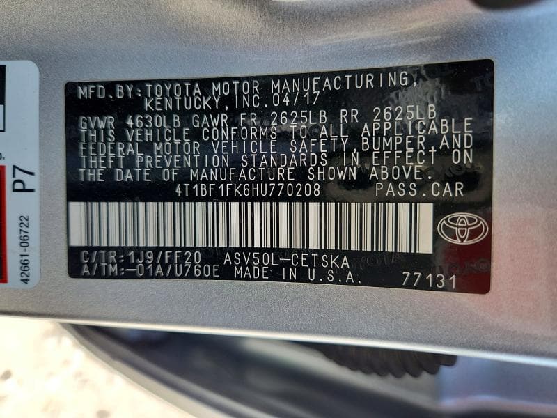 2017 TOYOTA CAMRY SE 12