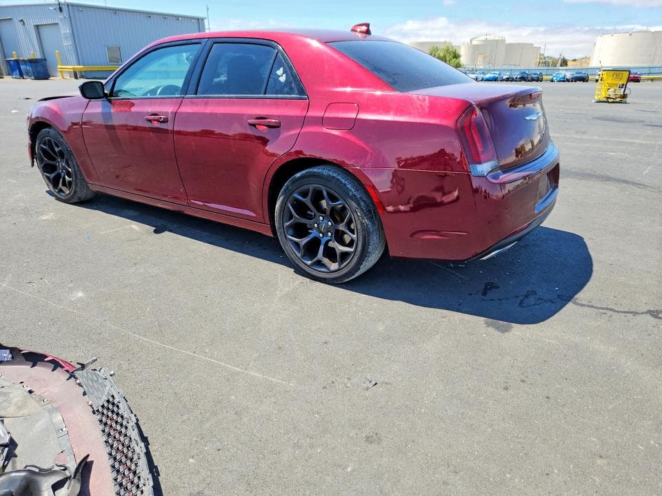 2019 CHRYSLER 300 TOURING 2