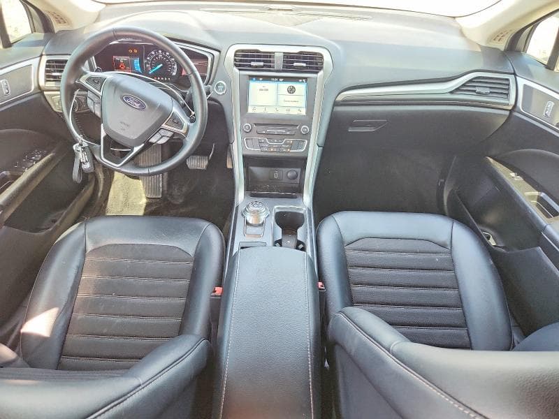 2017 FORD FUSION SE 8