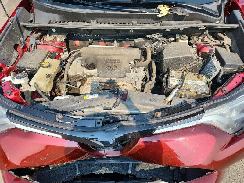 2018 TOYOTA RAV4 XLE 12