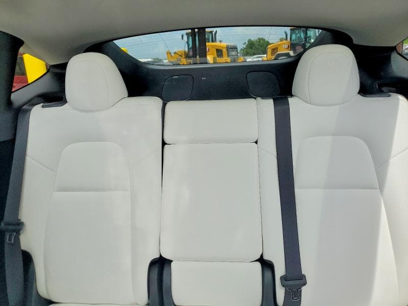 2024 TESLA MODEL Y 10