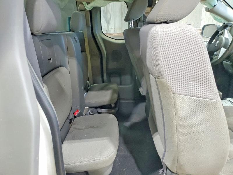 2019 NISSAN FRONTIER S 10