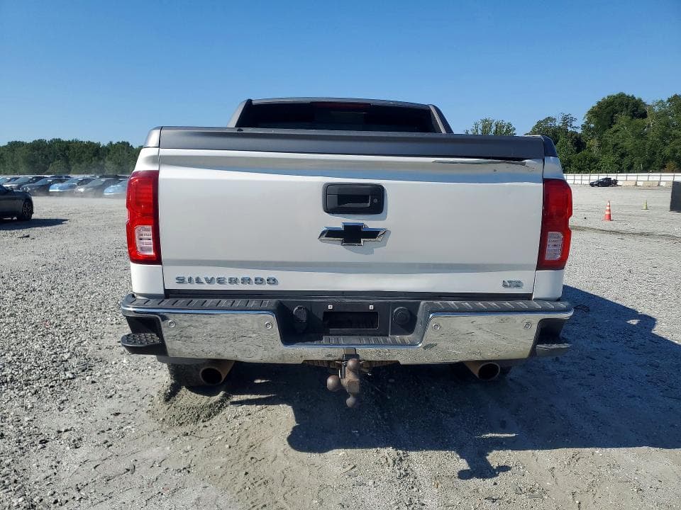 2017 CHEVROLET SILVERADO K1500 LTZ 6