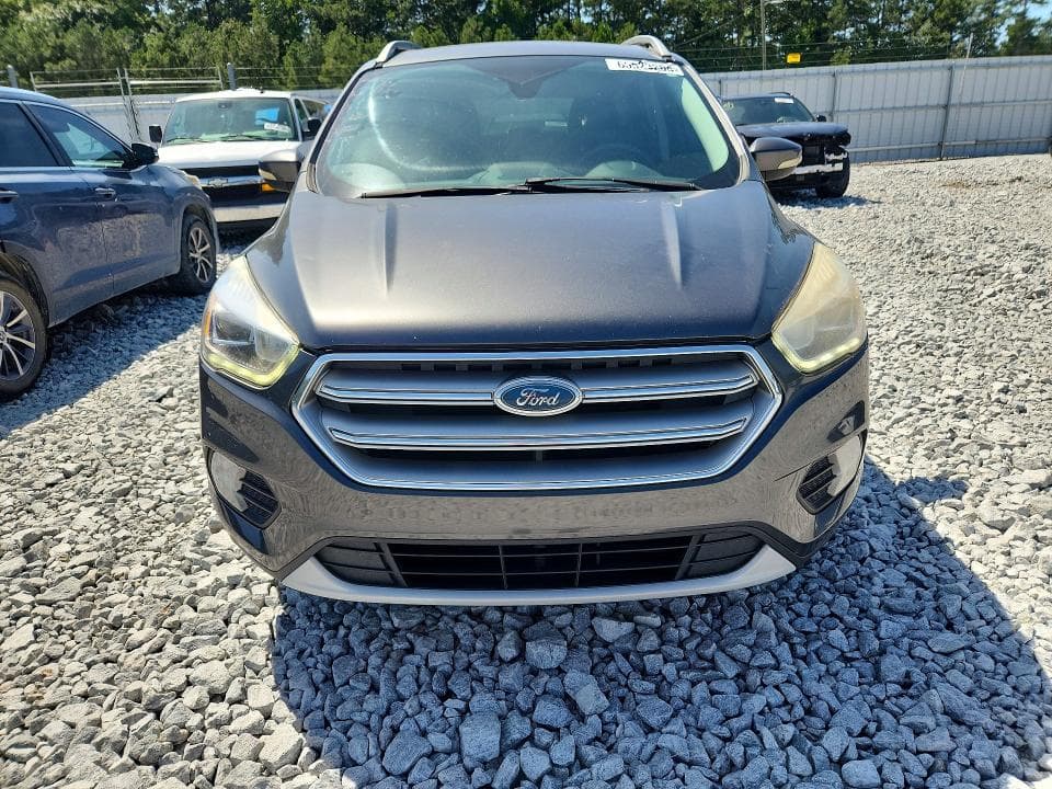 2017 FORD ESCAPE TITANIUM 10