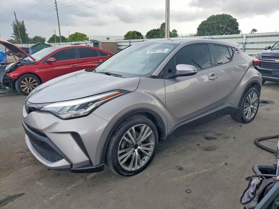 2020 TOYOTA C-HR LE