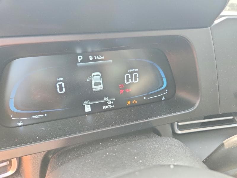 2025 HYUNDAI ELANTRA SE 9