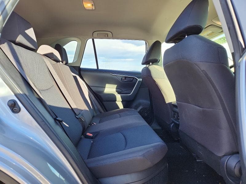 2020 TOYOTA RAV4 LE 11