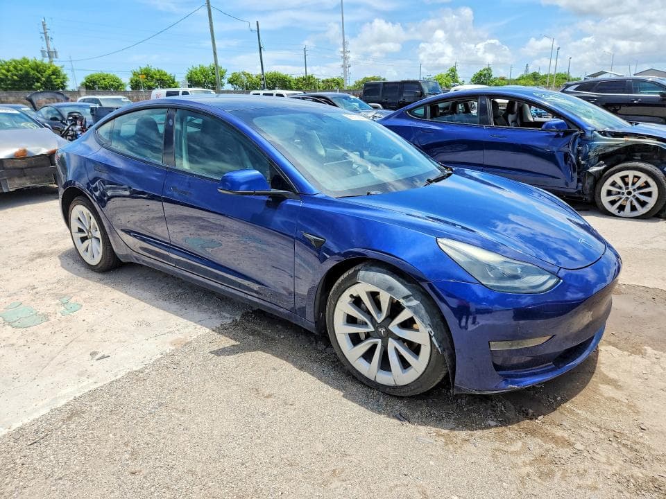 2023 TESLA MODEL 3 4