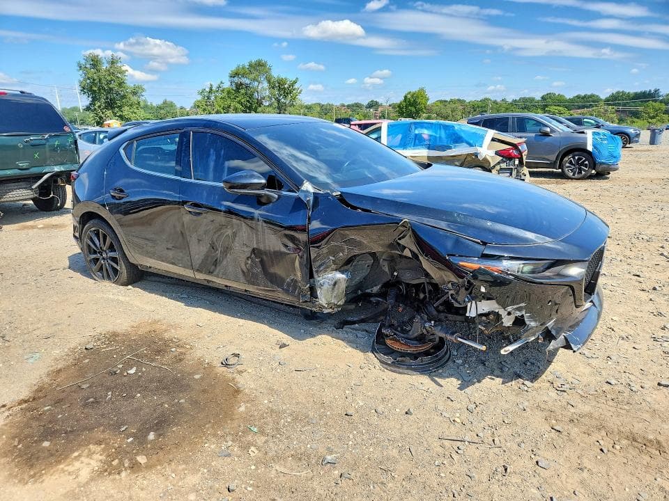 2023 MAZDA 3 PREMIUM PLUS 4