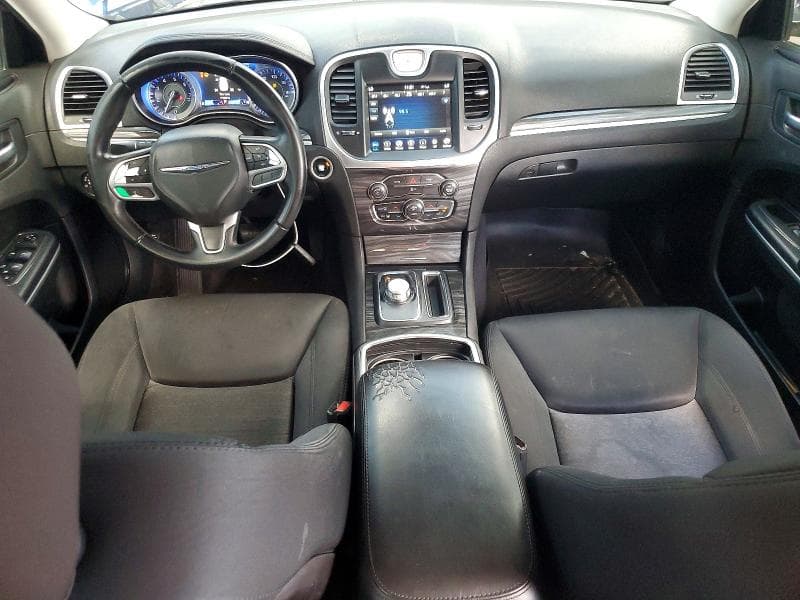 2018 CHRYSLER 300 TOURING 8